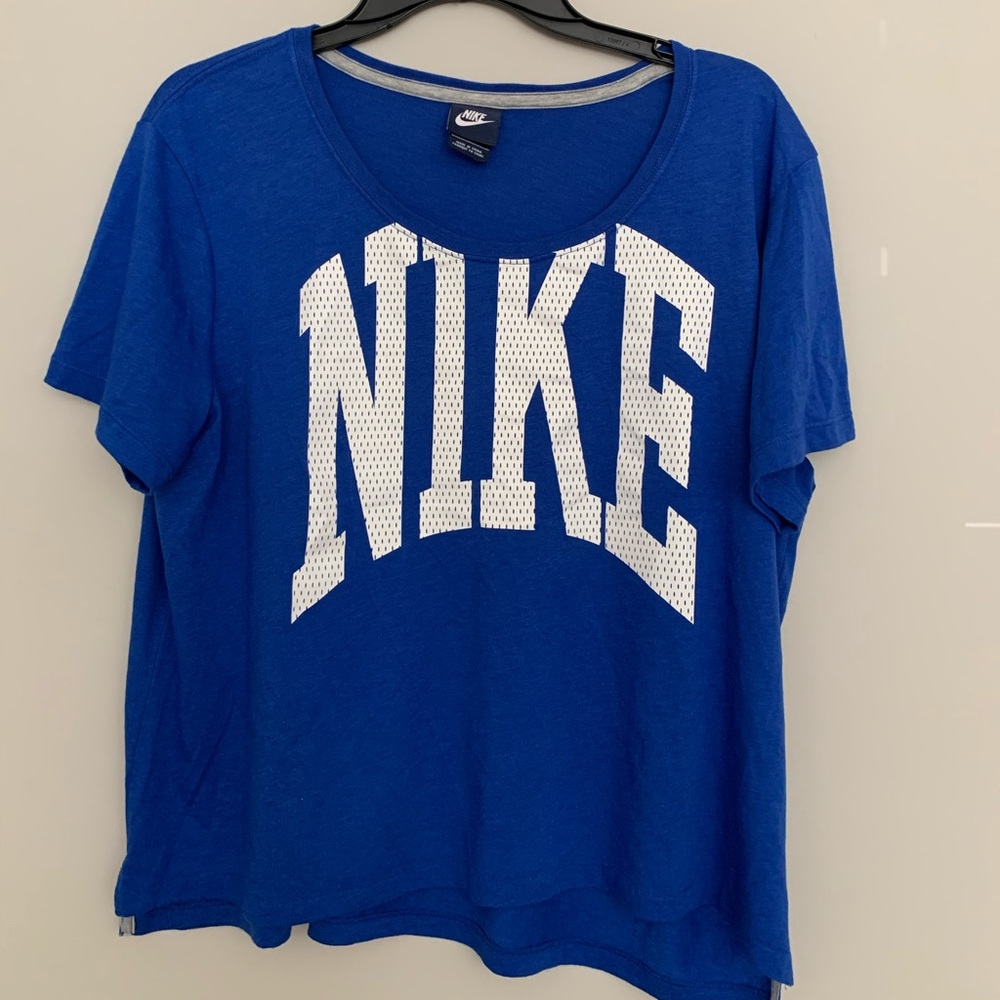 Workout shirt like new